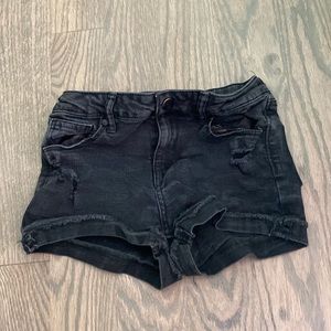 I’m selling them because they are too small for me.